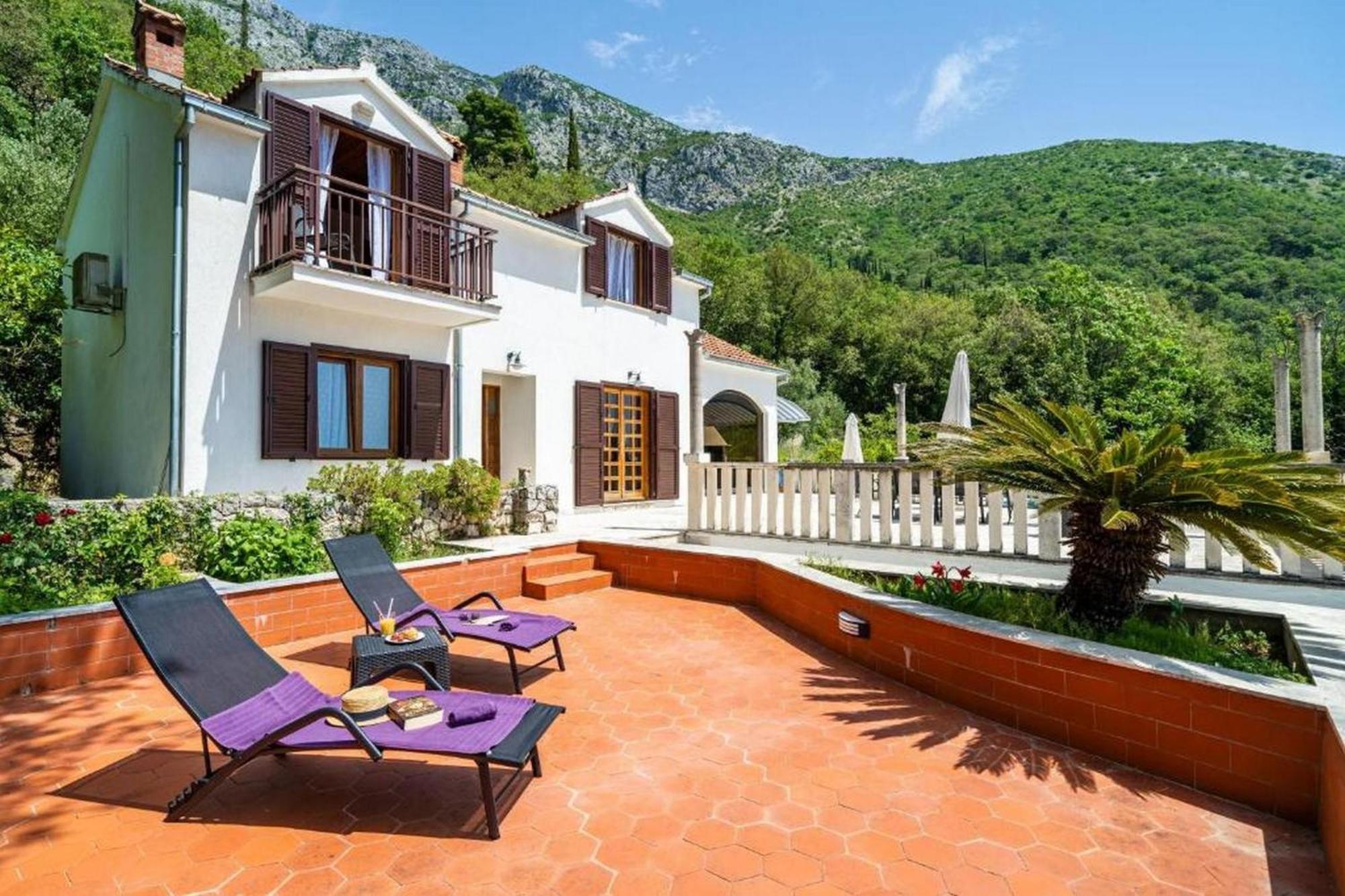 Three Bedroom Villa Surrounded By Nature With Pool Gruda Zewnętrze zdjęcie